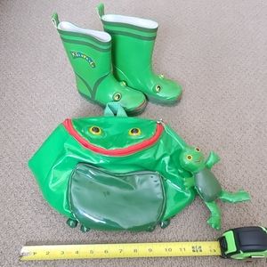Kidorables Frog Rain Boots & Backpack